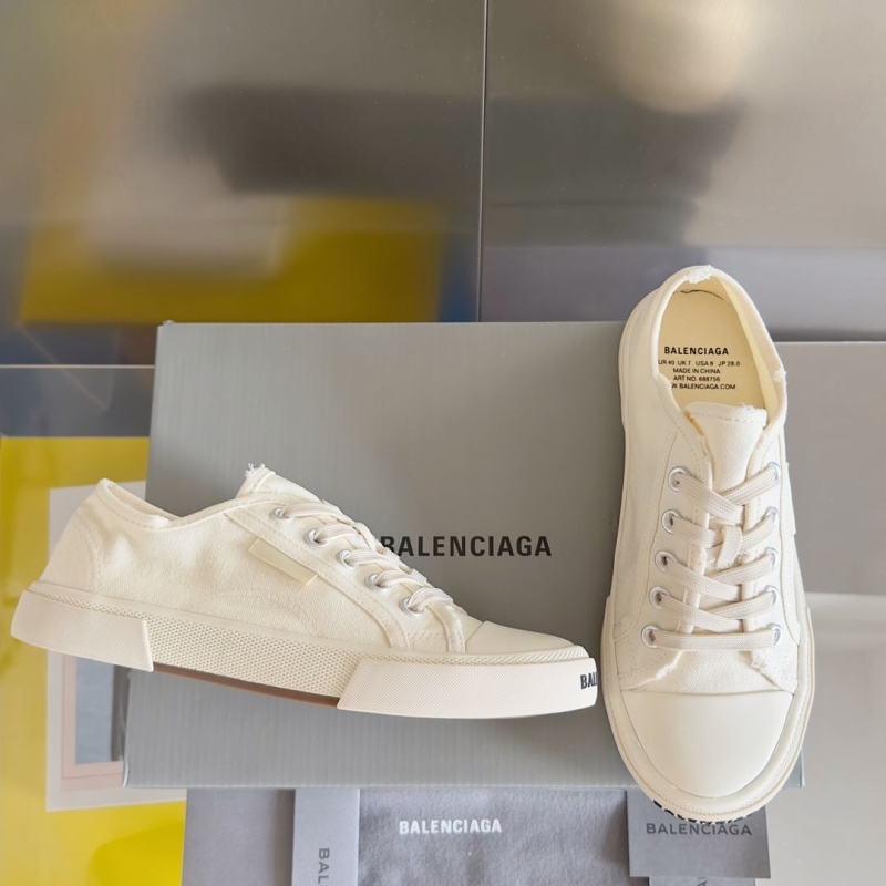 Balenciaga Low Shoes